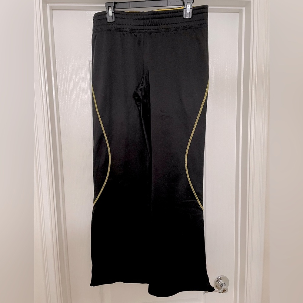 Xersion full leg track pants Medium- black with yellow accent stitching